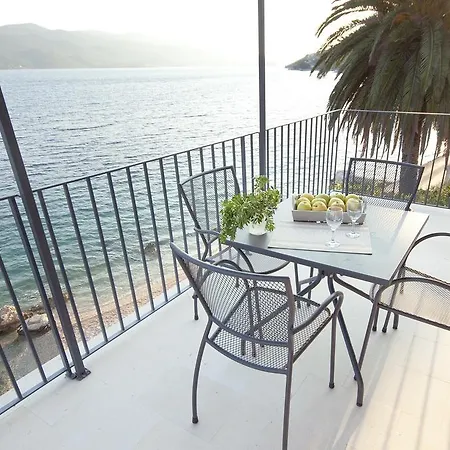 Eol Apartment